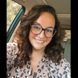 Meet your Posher, Katie